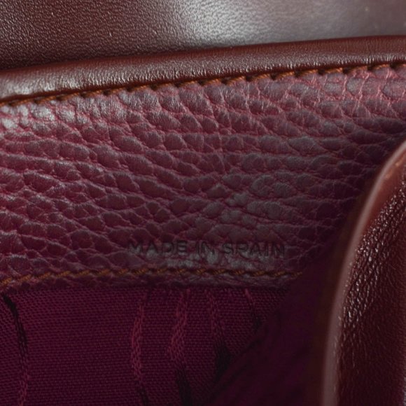 CARTIER: Burgundy Leather Double C Shoulder Bag my - Picture 8 of 8